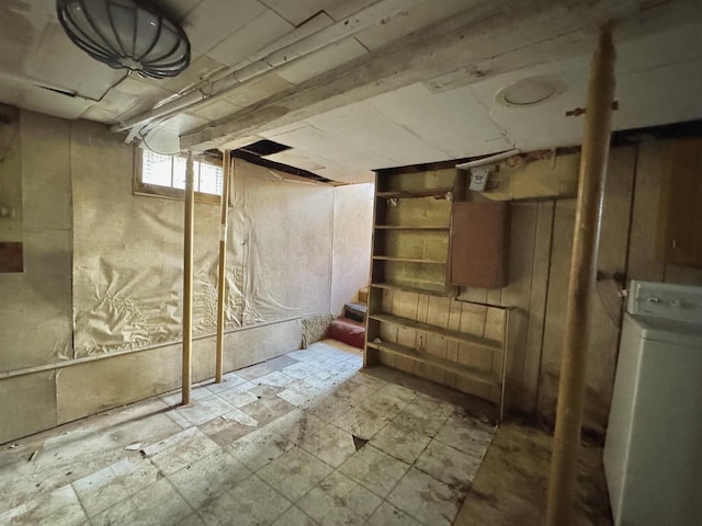 basement featuring washer / dryer