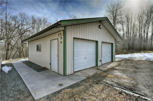 view of detached garage