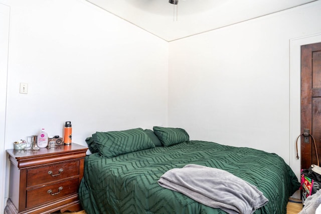 bedroom featuring a ceiling fan