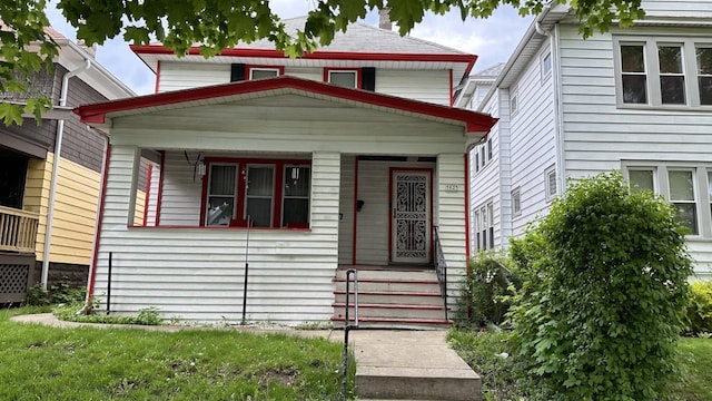 view of american foursquare style home