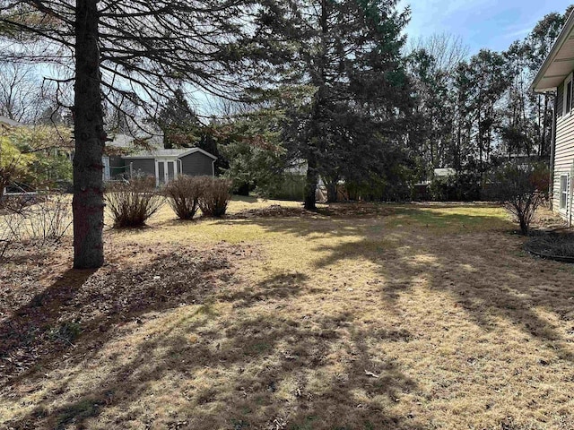 2325 Stuart Ct, Madison, WI 53704 - view of yard