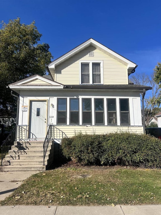 view of front of property