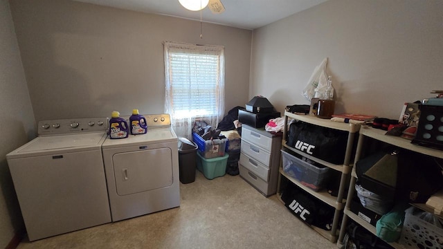 clothes washing area featuring laundry area, independent washer and dryer, and ceiling fan