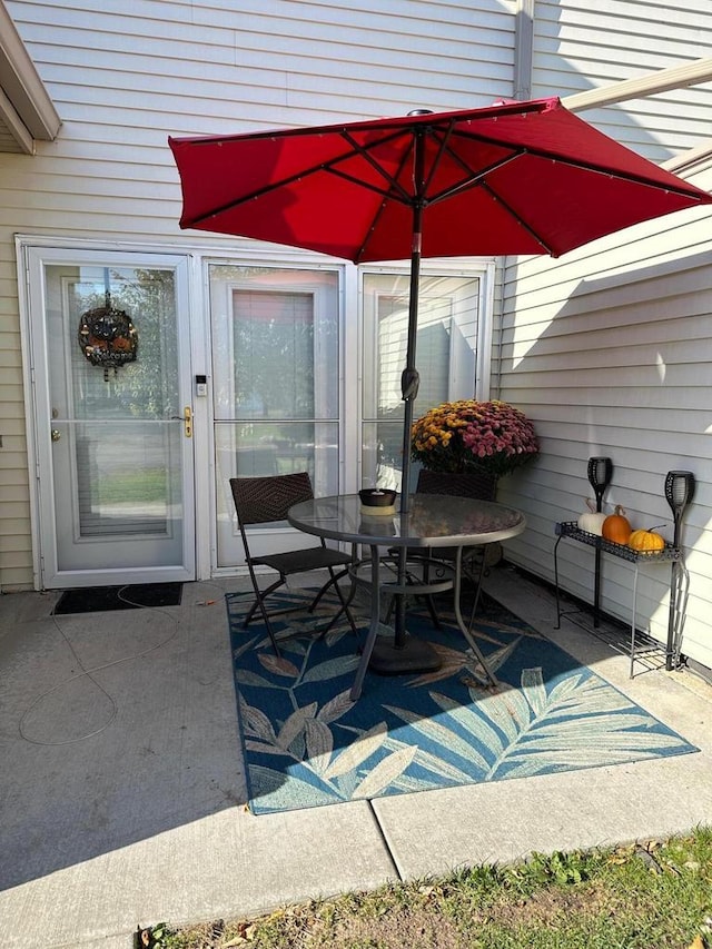 view of patio / terrace with outdoor dining space