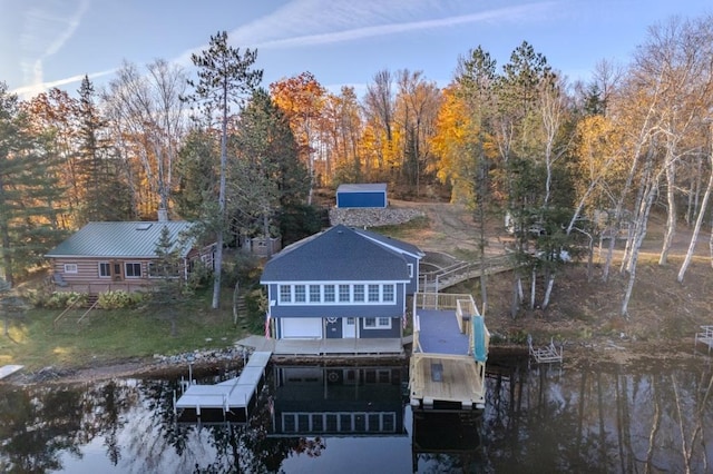 dock area featuring boat lift