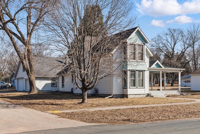 view of front facade with covered porch