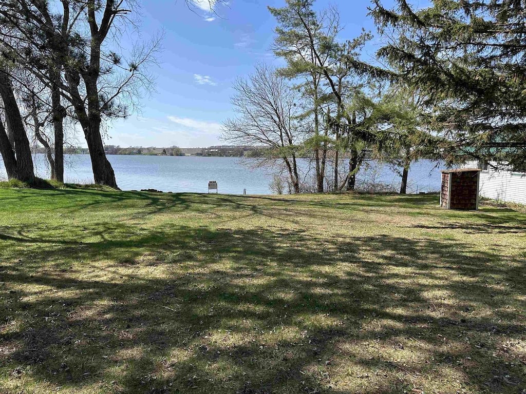 W10928 Glen Dr, Beaver Dam, WI 53916