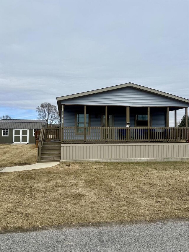 view of front of home featuring a porch