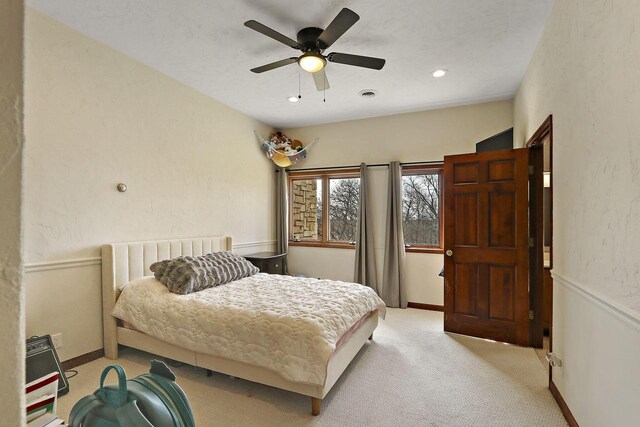 2842 Moelter Dr, Lake Geneva, WI 53147 - bedroom with light carpet, visible vents, a ceiling fan, and baseboards