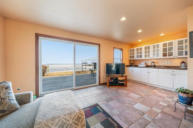 living area with recessed lighting