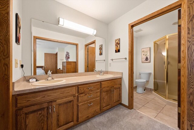 37 E Shore Dr, Random Lake, WI 53075 - full bath featuring tile patterned flooring, ensuite bath, a stall shower, and a sink