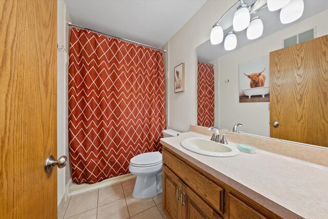 37 E Shore Dr, Random Lake, WI 53075 - full bath with tile patterned flooring, visible vents, curtained shower, toilet, and vanity