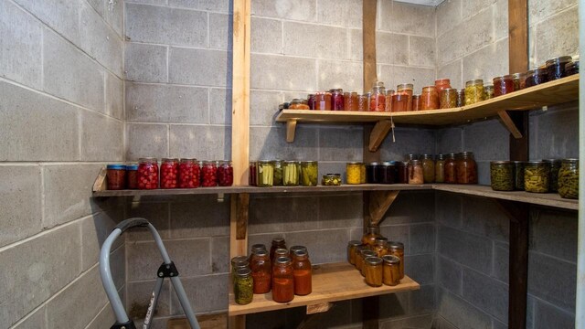 204629 Lake Dr, Rosholt, WI 54473 - view of storage area