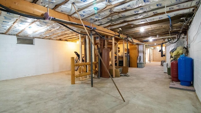 204629 Lake Dr, Rosholt, WI 54473 - view of unfinished basement