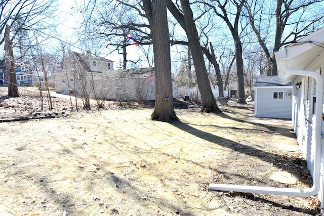 view of yard featuring fence