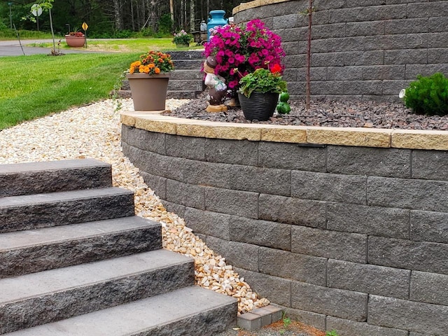 1055 Shishebogama Dr, Minocqua, WI 54548 - view of staircase