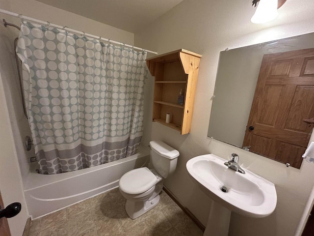 615 Sandy Beach Ct, Warrens, Warrens, WI 54666 - full bath featuring tile patterned flooring, toilet, shower / bath combo, and a sink