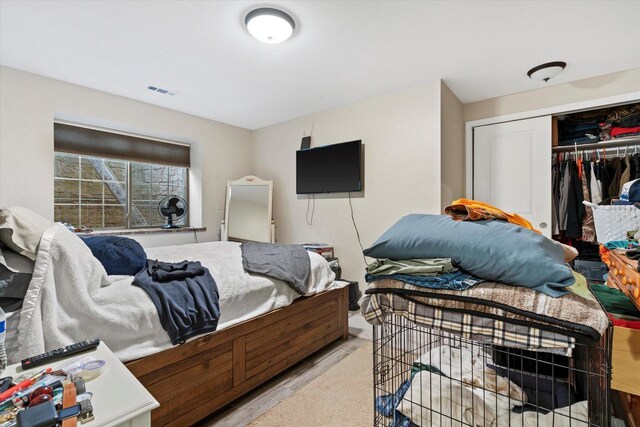 4229 W Howard Ave, Milwaukee, WI 53221 - bedroom featuring visible vents and a closet