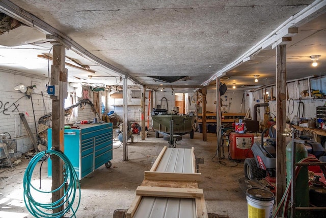 N2547 County Road G, Mauston, WI 53948 - basement with a workshop area