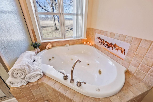 6112 County Road A, Brooklyn, WI 53521 - full bathroom featuring a jetted tub