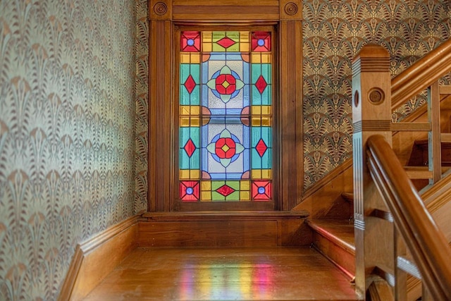 1222 11th St, Monroe, WI 53566 - detailed view of wallpapered walls