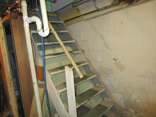 454 Center St, Adams, WI 53910 - view of unfinished basement