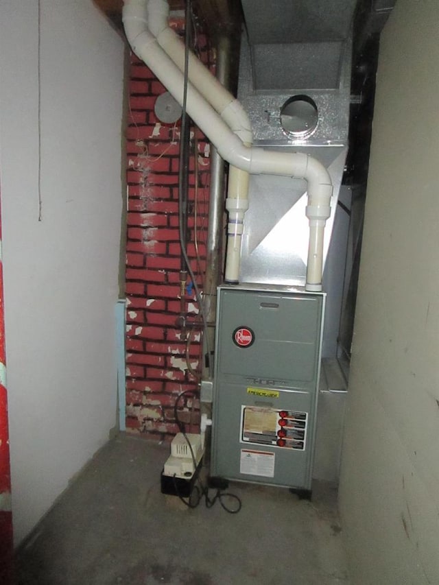 454 Center St, Adams, WI 53910 - utilities featuring heating unit