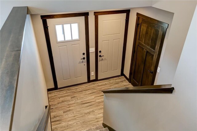 191 Pintail St, Baldwin, WI 54002 - entrance foyer with light wood finished floors