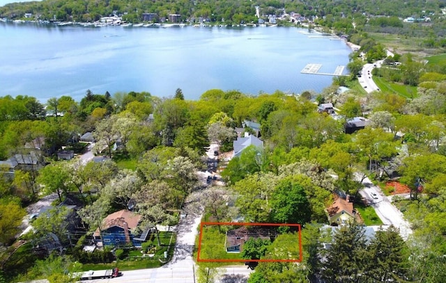 556 Highland Rd, Williams Bay, WI 53191 - aerial overview of property's location featuring a large body of water and property parcel outlined