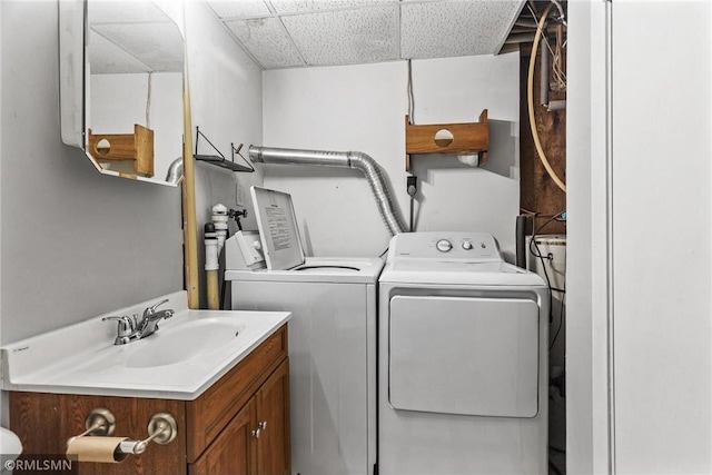 806 Oak Ridge Dr, Osceola, WI 54020 - laundry area with separate washer and dryer and a sink