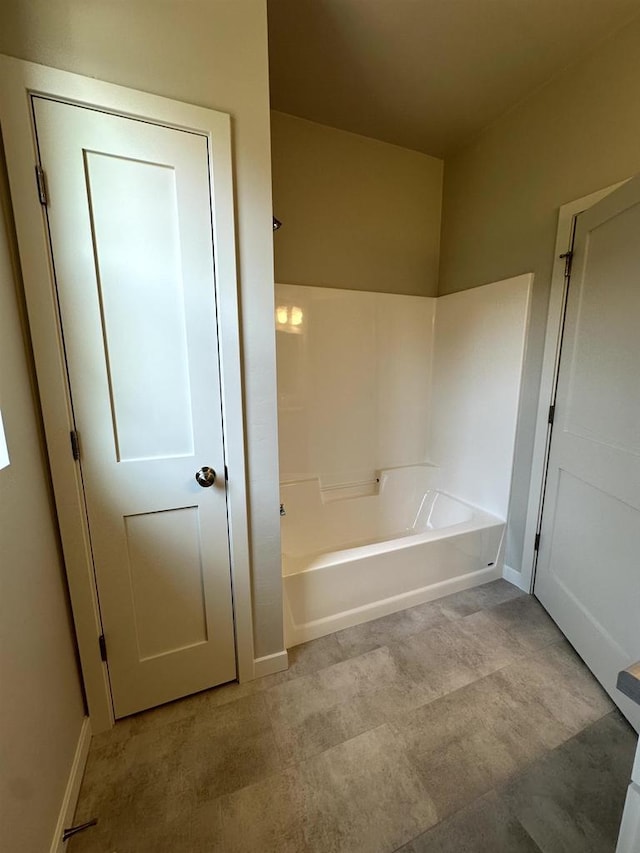 N9249 Constellation Dr, Appleton, WI 54915 - full bathroom featuring  shower combination and baseboards