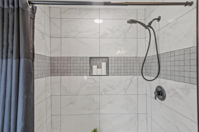 33110 Store St, Burlington, WI 53105 - bathroom featuring a tile shower