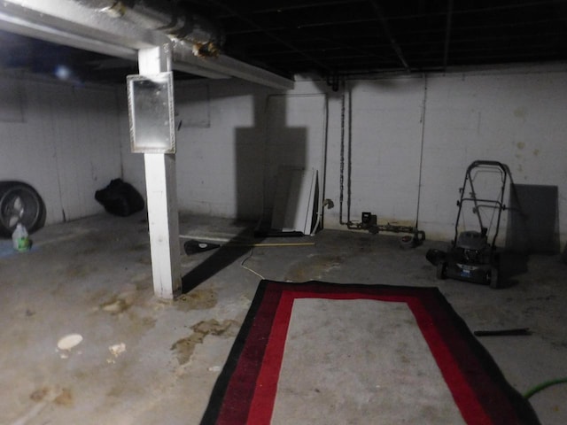3007 N 29th St, Milwaukee, WI 53210 - view of unfinished below grade area