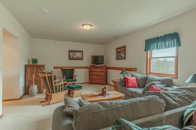 5995 Section Line Rd, Dodgeville, WI 53533 - carpeted living room with baseboards
