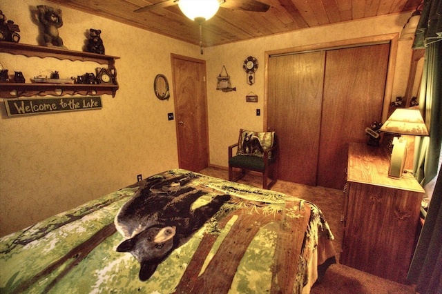 N16180 Deerfield Dr, Nekoosa, WI 54457 - bedroom with a closet, wood ceiling, and a ceiling fan