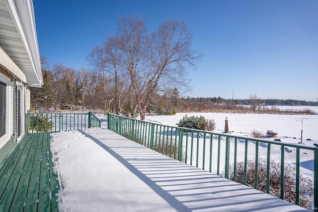 4463 E Singkofer, Superior, WI 54880 - view of snow covered deck