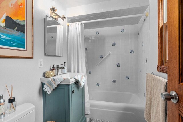 2346 Hickory Ln, Oshkosh, WI 54901 - bathroom featuring shower / bath combo, toilet, and vanity