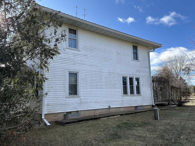 7533 N Evergreen Dr, Algoma, WI 54201 - view of side of home
