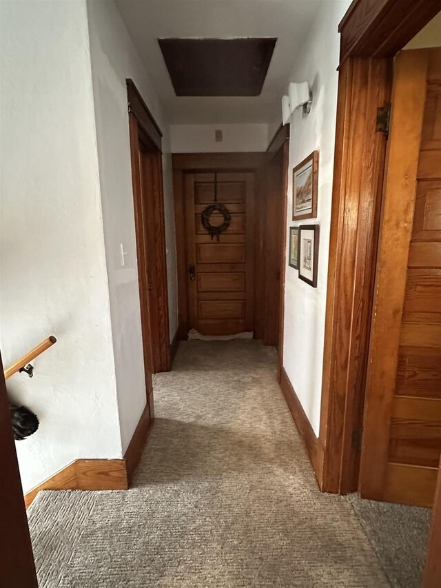 7533 N Evergreen Dr, Algoma, WI 54201 - corridor featuring baseboards and carpet