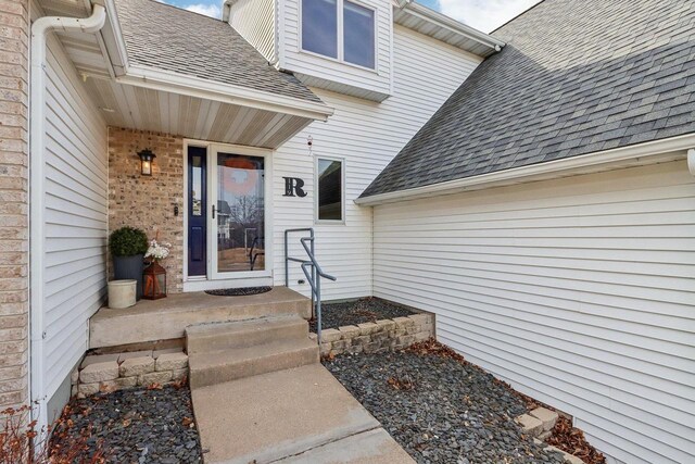 119 Vilas Hibbard Pkwy, Lodi, WI 53555 - entrance to property featuring a shingled roof