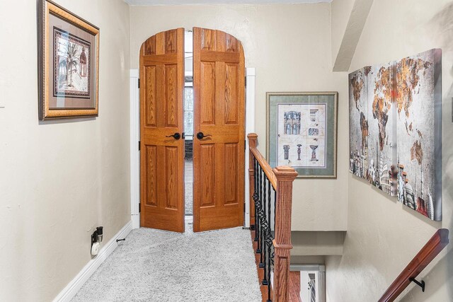 3304 Nicolet Dr, Green Bay, WI 54311 - interior space featuring carpet floors, an upstairs landing, and baseboards
