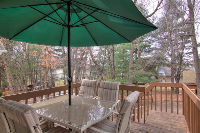 4330 S Pointe Ct, Eau Claire, WI 54701 - deck featuring outdoor dining area