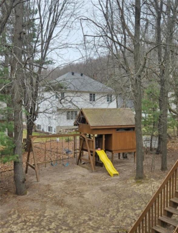 4330 S Pointe Ct, Eau Claire, WI 54701 - view of playground