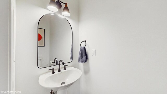 425 Maple Ln, Williams Bay, WI 53191 - bathroom with a sink