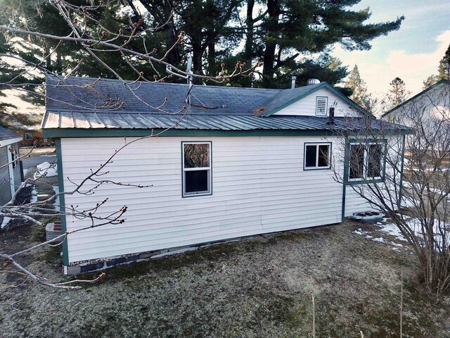 N10444 N Horseshoe Rd, Tomahawk, WI 54487 - view of side of property featuring metal roof