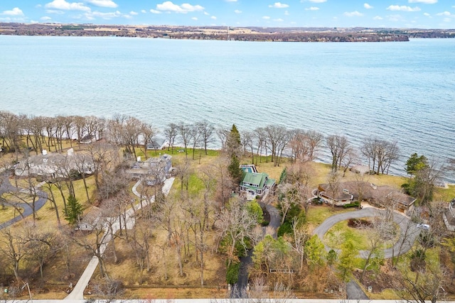 549 Illinois Ave, Green Lake, WI 54941 - drone / aerial view featuring a water view