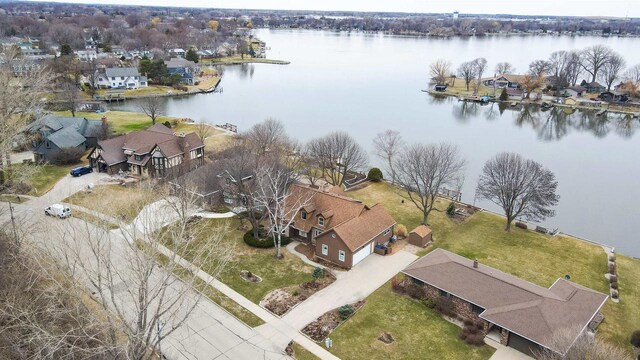 2015 Hickory Ln, Oshkosh, WI 54901 - aerial view with a residential view and a water view