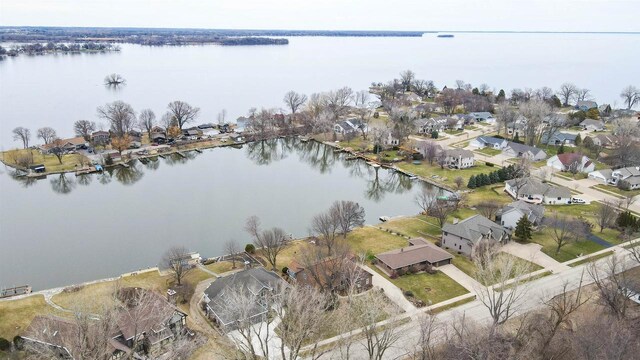 2015 Hickory Ln, Oshkosh, WI 54901 - bird's eye view featuring a water view and a residential view