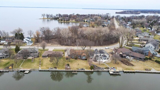 2015 Hickory Ln, Oshkosh, WI 54901 - bird's eye view featuring a residential view and a water view