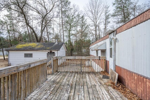 N7363 Wahneeta Ave, New Lisbon, WI 53950 - view of wooden terrace